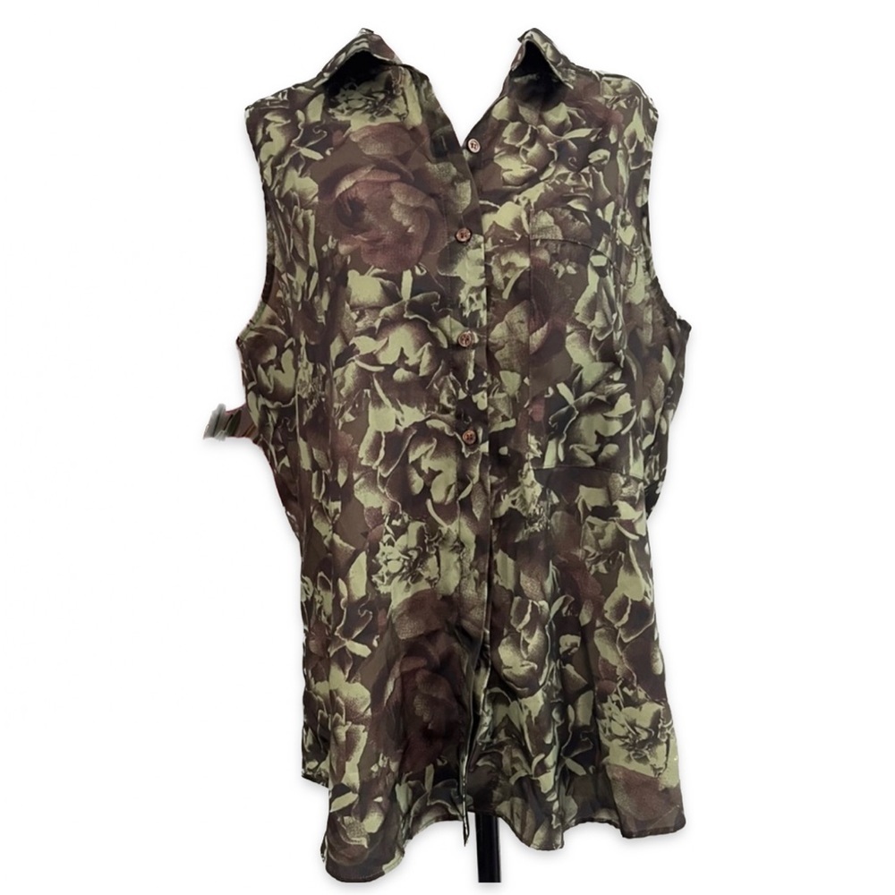 Attitude Sleeveless Blouse